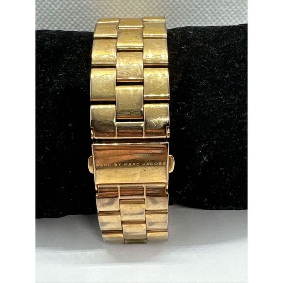 Marc Jacobs MBM3077 Women\'s Gold Stainless Steel Analog Dial Quartz Watch JNA793 main image 9
